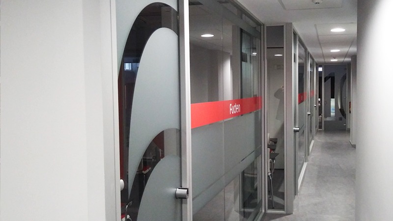 vinilos y rotulación 28 vinilos privacidad oficinas